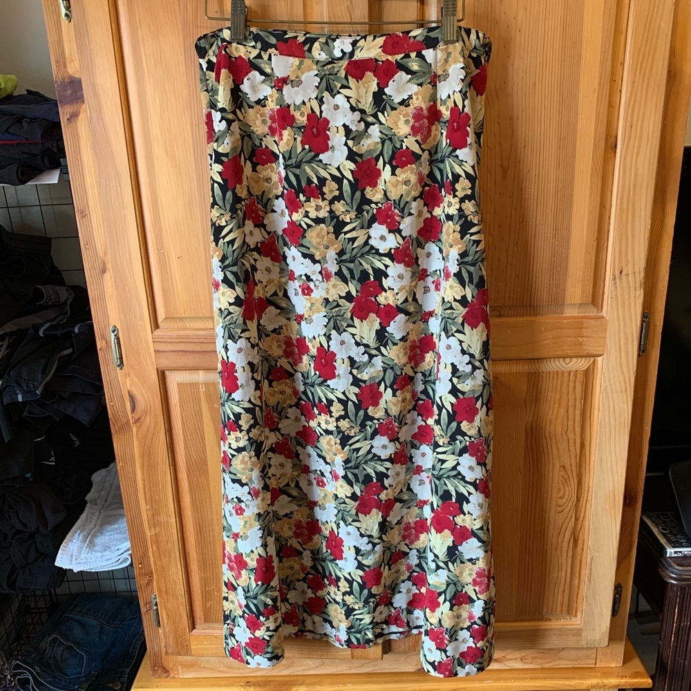 ** Christopher & Banks Long Floral Skirt 10